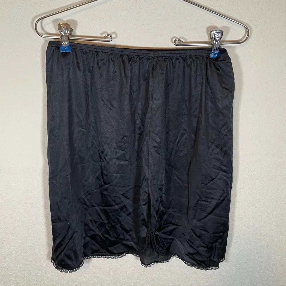 Vassarette Black Slip Skirt with Lace Detail